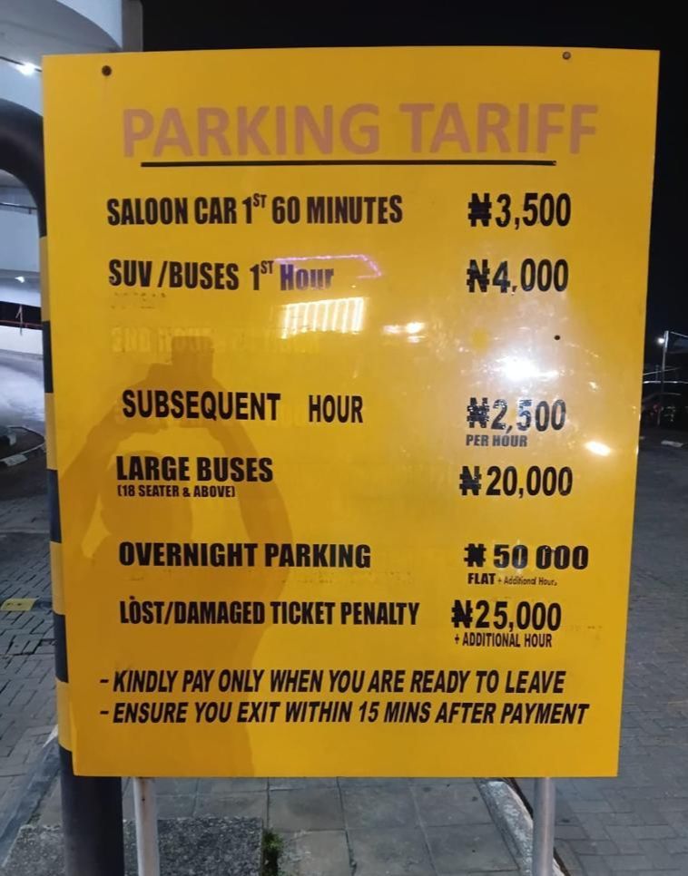 Economic Insensitivity: The Arbitrary Spike in the Parking Rate at MM2