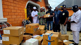 Oriire Kidnap: City Boy Movement Director Donates Medical Supplies, N1m to Victim’s Family, Awards Scholarships