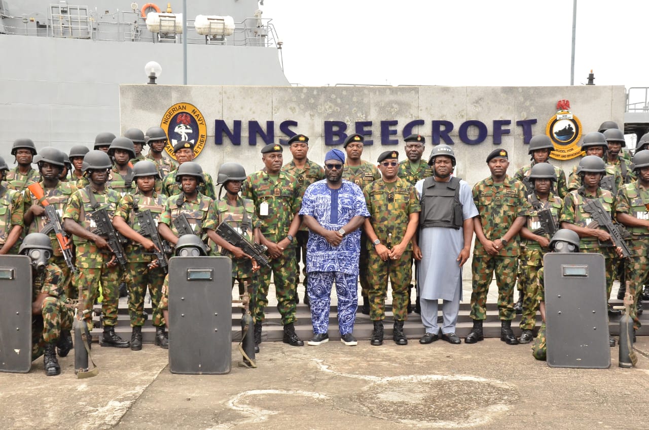 LSSTF Donates 50 Bulletproof Vests, Ballistic Helmets, 100 Raincoats to Nigerian Navy NNS Beecroft • As Ogunsan pays working visit to western naval command’s flag officer commanding, Rear Admiral Mustapha